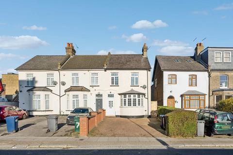 4 bedroom semi-detached house to rent, Friern Park, London N12