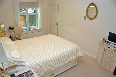 2 bedroom apartment to rent, Chancel Court, Solihull B91