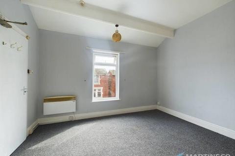 Studio to rent, St Bedes Avenue, Blackpool FY4