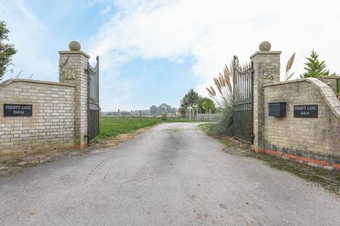 4 bedroom detached bungalow for sale, Cawston