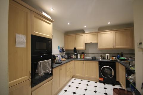 3 bedroom apartment to rent, Symphony Court, Birmingham, B16