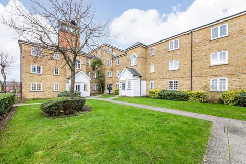 1 bedroom flat to rent, Edith Cavell Way, SE18