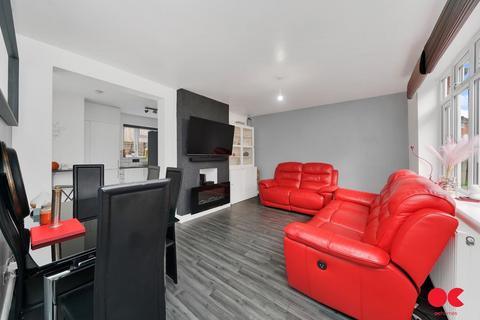 3 bedroom end of terrace house for sale, Stratton Road, Romford RM3