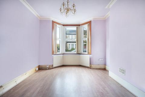 2 bedroom terraced house for sale, Langham Road, London N15