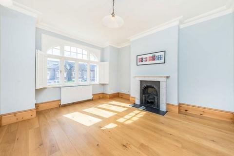 2 bedroom maisonette for sale, Dornton Road, London SW12