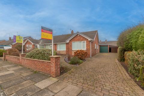 3 bedroom semi-detached bungalow to rent, Beckwith Drive, Harrogate, HG2 0BL