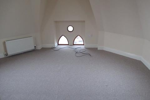 2 bedroom maisonette to rent, Cemetery Road, Barnsley