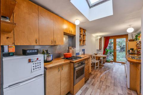 139 Lansdowne Way, London, SW8 2NP