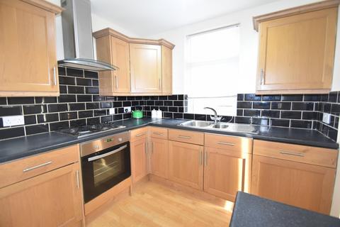 3 bedroom house to rent, Strathmore Road, Hampshire PO12