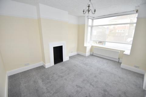 3 bedroom house to rent, Strathmore Road, Hampshire PO12