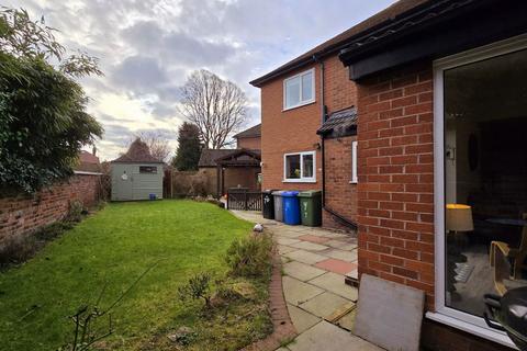 4 bedroom semi-detached house for sale, Pembroke Avenue, Sale M33