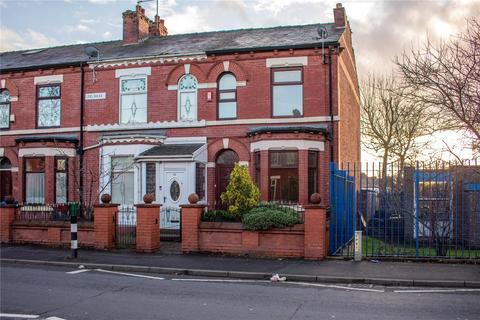 4 bedroom end of terrace house for sale, Droylsden Road, Newton Heath, Manchester, M40