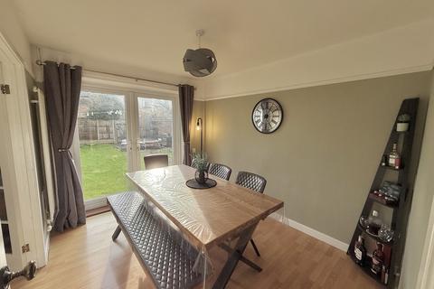 3 bedroom detached house to rent, Friar Walk, Newton, Nottingham