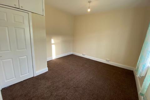 2 bedroom terraced house to rent, Walter Street, Gorton