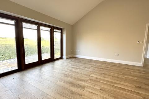 2 bedroom barn conversion to rent, Thorpe Road, Chacombe