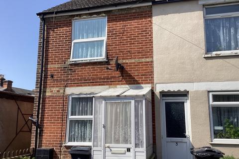 2 bedroom end of terrace house to rent, Clarkes Road, Harwich CO12