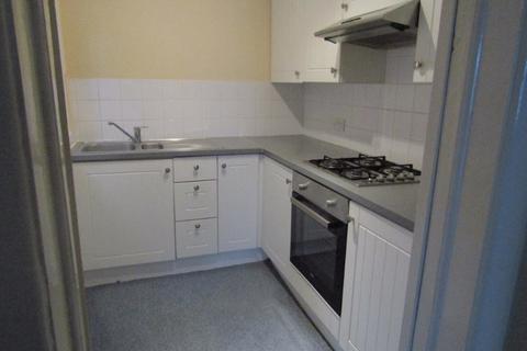 2 bedroom end of terrace house to rent, Clarkes Road, Harwich CO12