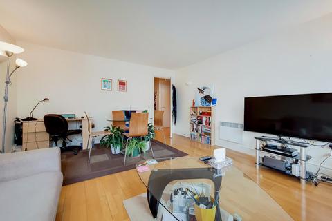 1 bedroom apartment to rent, Assam Street, Aldgate