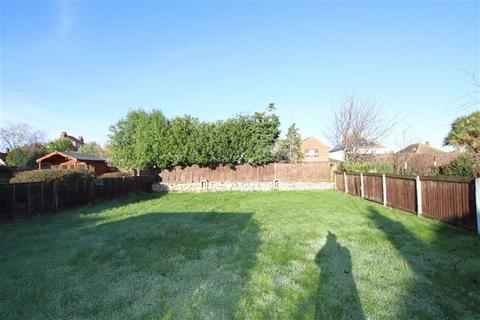 2 bedroom detached bungalow for sale, Dulwich Road, Holland on Sea