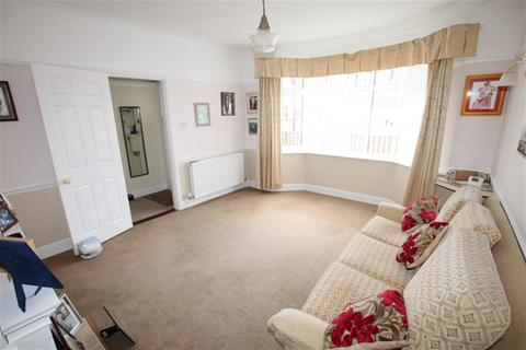 2 bedroom detached bungalow for sale, Dulwich Road, Holland on Sea