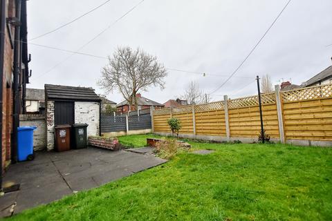 3 bedroom end of terrace house for sale, Willbutts Lane, Spotland, Rochdale, Greater Manchester, OL11