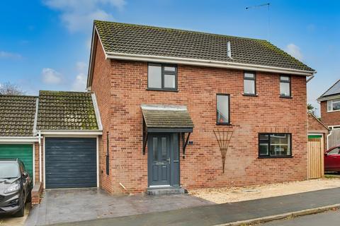 4 bedroom link detached house for sale, Middlefield Road, Sawtry PE28