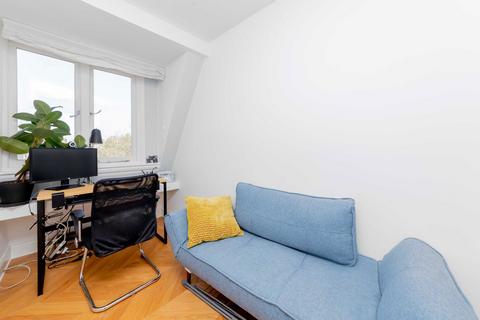 2 bedroom flat for sale, Anson Road, London N7