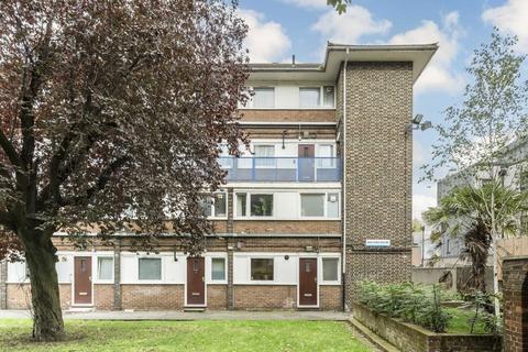 4 bedroom flat for sale, Manor Estate, London SE16