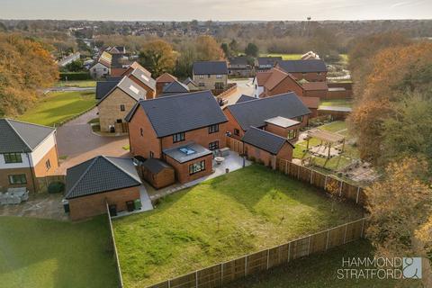 4 bedroom detached house for sale, Garnier Meadow, Attleborough