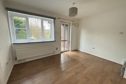 1 bedroom link detached house to rent, Stott Gardens, Cambridge CB4