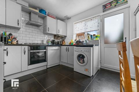 2 bedroom semi-detached house for sale, Clos Avro, Splott, Cardiff