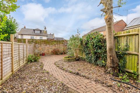 2 bedroom end of terrace house for sale, North Street, Dorking