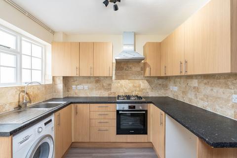 2 bedroom end of terrace house for sale, North Street, Dorking