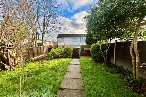 3 bedroom end of terrace house for sale, Bonchurch Close, Southampton