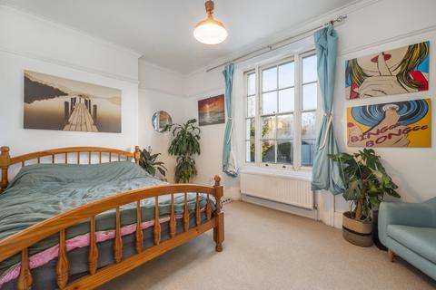 2 bedroom flat to rent, Camden Road, Camden, London