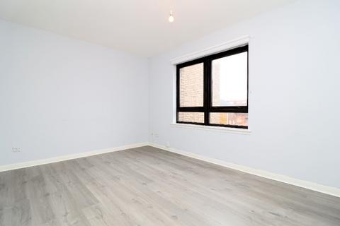 2 bedroom flat to rent, Glenfarg Street, Glasgow, G20