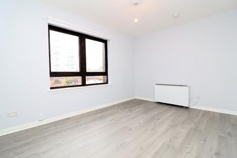 2 bedroom flat to rent, Glenfarg Street, Glasgow, G20