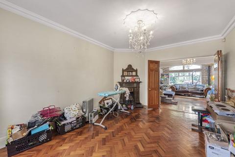 4 bedroom detached house for sale, Blendon Drive, Bexley