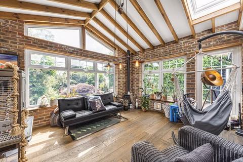 28 Blendon Drive, Bexley, DA5 3AB
