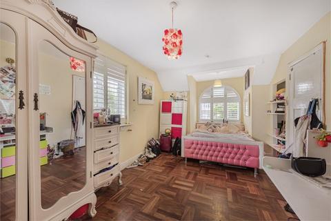 28 Blendon Drive, Bexley, DA5 3AB