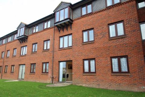 1 bedroom retirement property for sale, Imperial Avenue, Westcliff-On-Sea