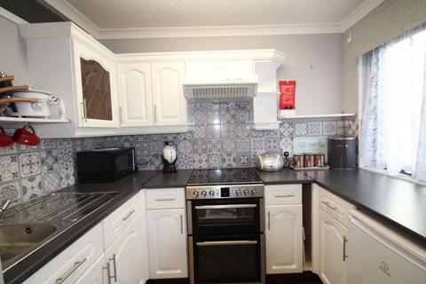 1 bedroom retirement property for sale, Imperial Avenue, Westcliff-On-Sea