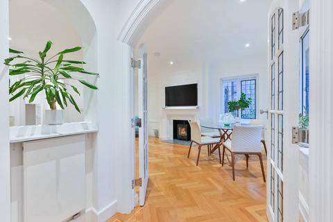 4 bedroom terraced house for sale, Sprimont Place, Chelsea, London, SW3