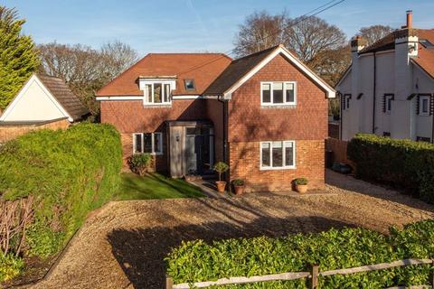 4 bedroom detached house for sale, East Horsley