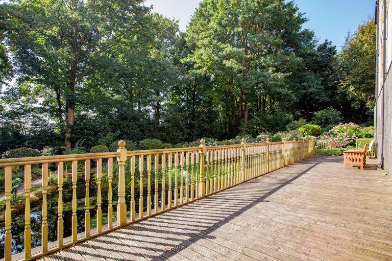 Resident's Sundeck