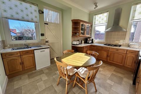 4 bedroom semi-detached house for sale, College Avenue, Rhos on Sea