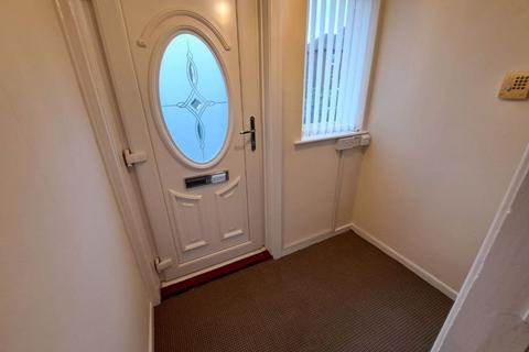 2 bedroom semi-detached house to rent, Cresswell Avenue, Forest Hall, Newcastle Upon Tyne