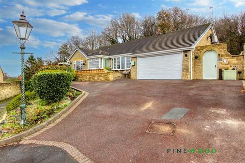 4 bedroom detached bungalow for sale, Stradbroke Rise, Chesterfield S40