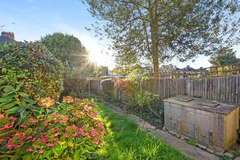 3 bedroom terraced house for sale, Blenheim Road, Harrow