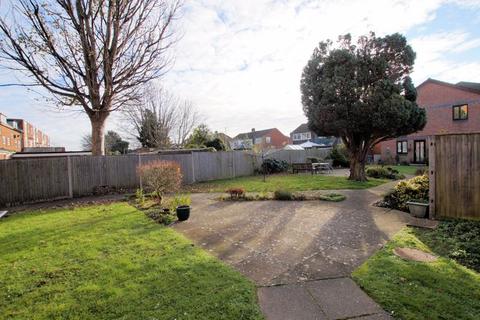 1 bedroom retirement property for sale, New Priory Gardens, Fareham PO16